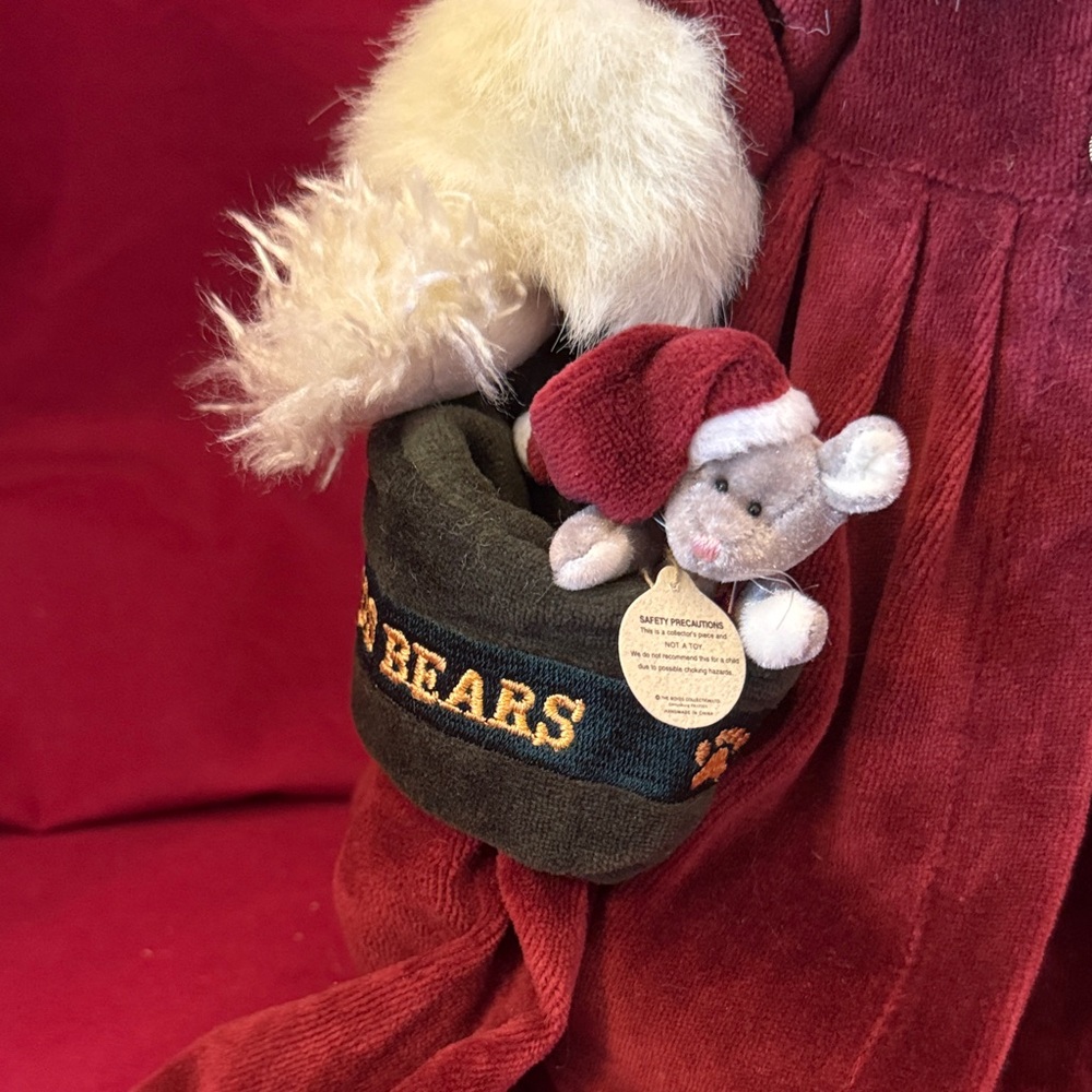 Boyds Bears “Tasha B. Frostbeary” with mouse. Bear in Red Coat - Picture 3 of 12